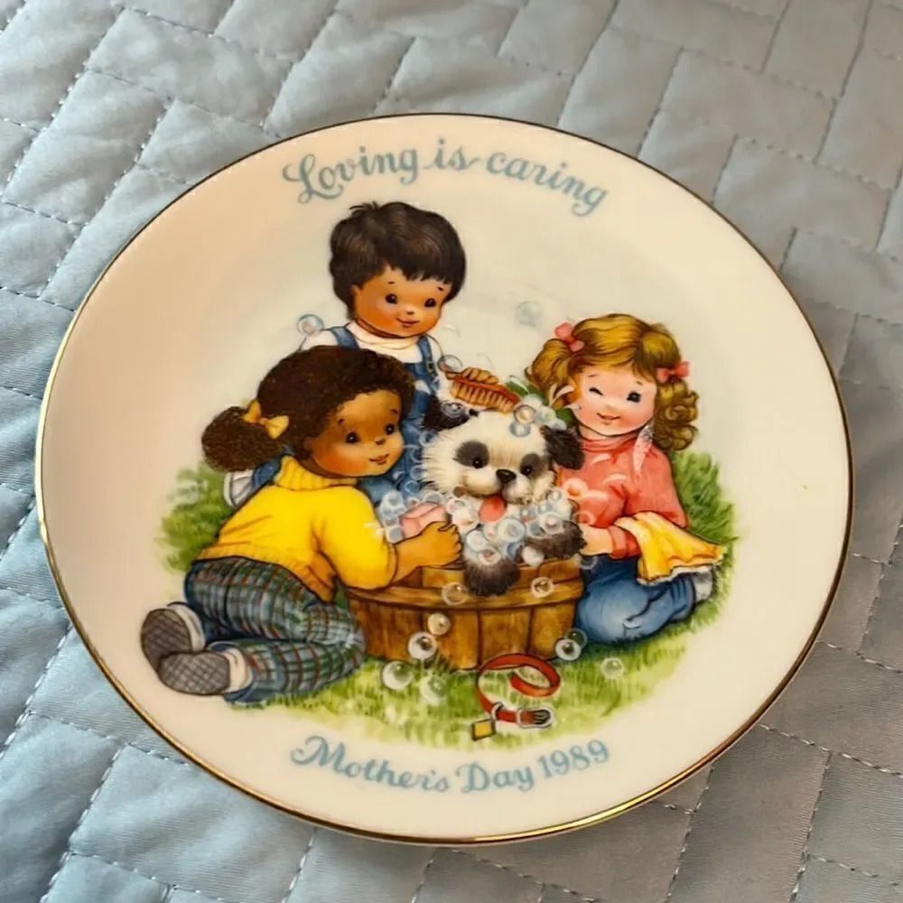 Avon 1989 Mother’s Day plate vintage